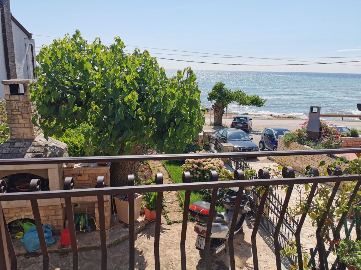 Romantic Apartment For Two On The Sea Zambratija  Ngoại thất bức ảnh